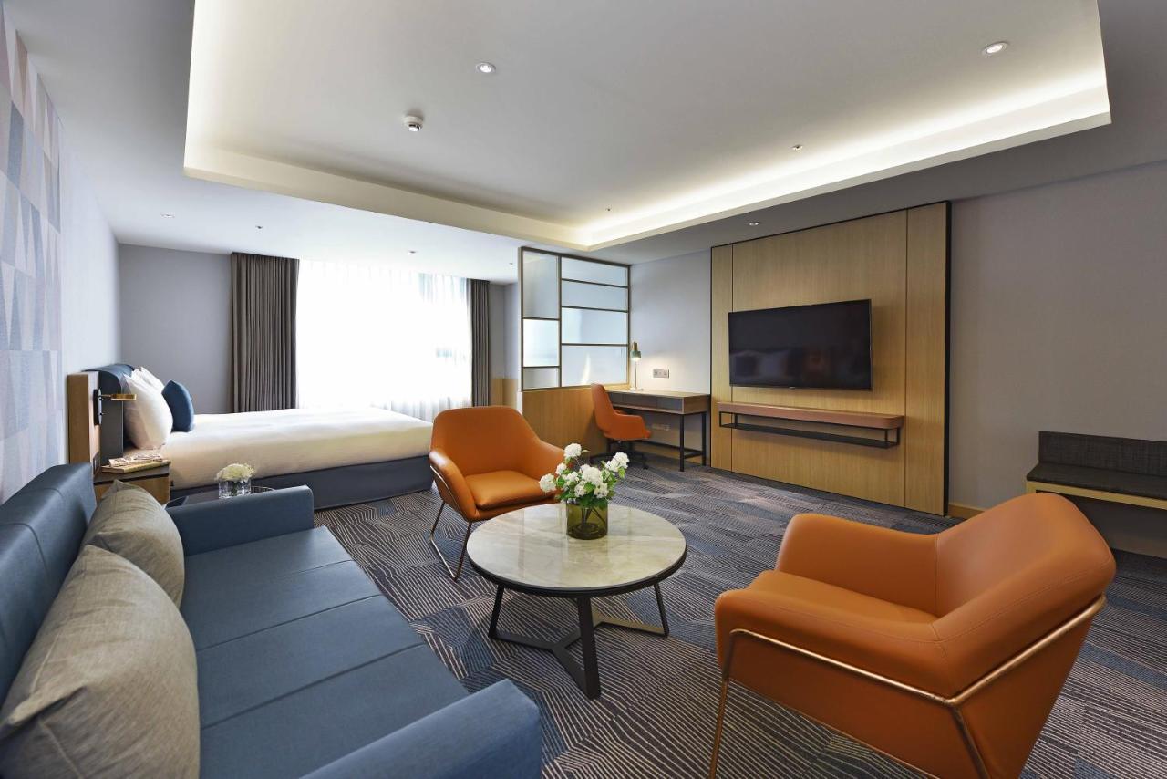 Fullon Poshtel - Kaohsiung Hotell Exteriör bild