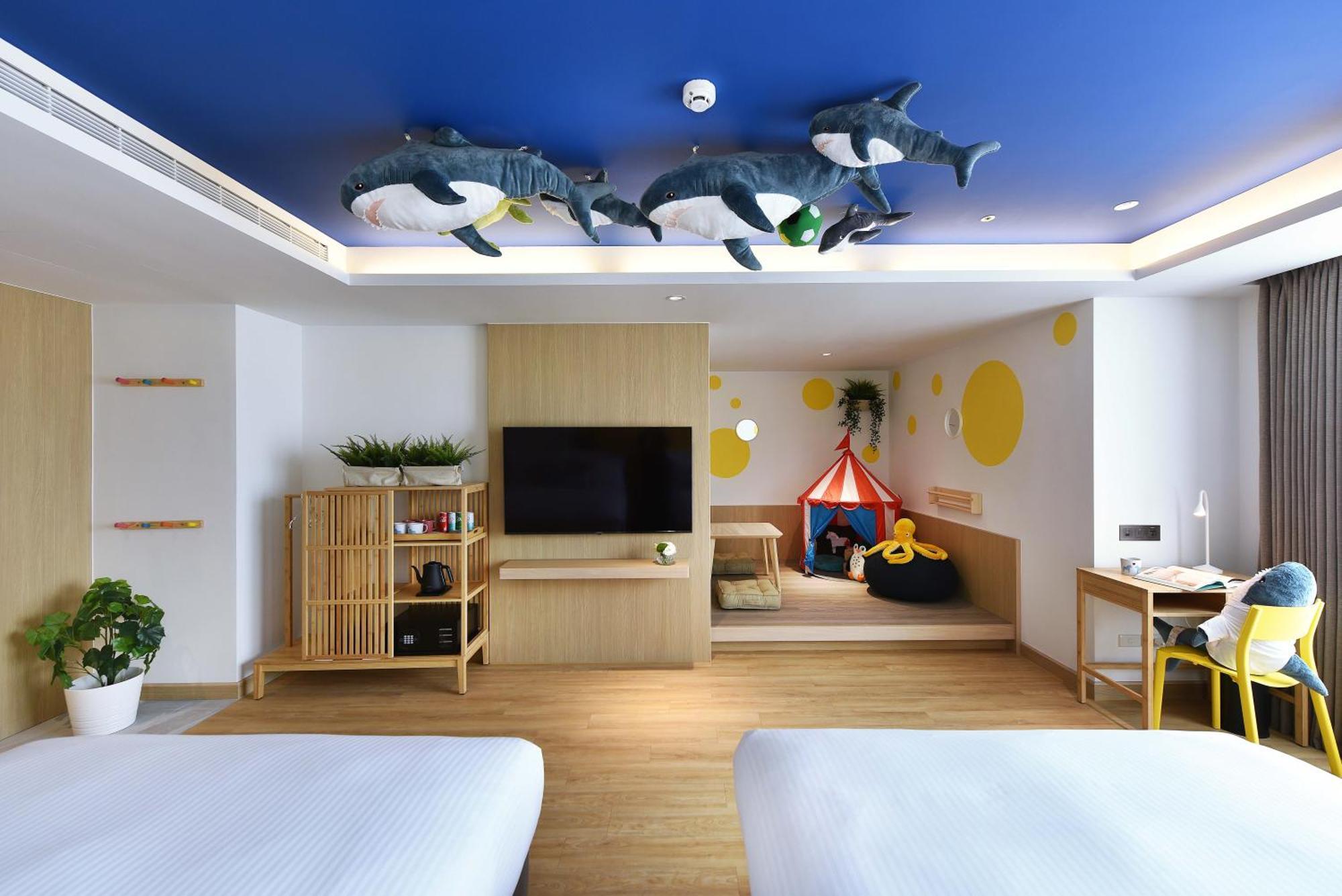 Fullon Poshtel - Kaohsiung Hotell Exteriör bild