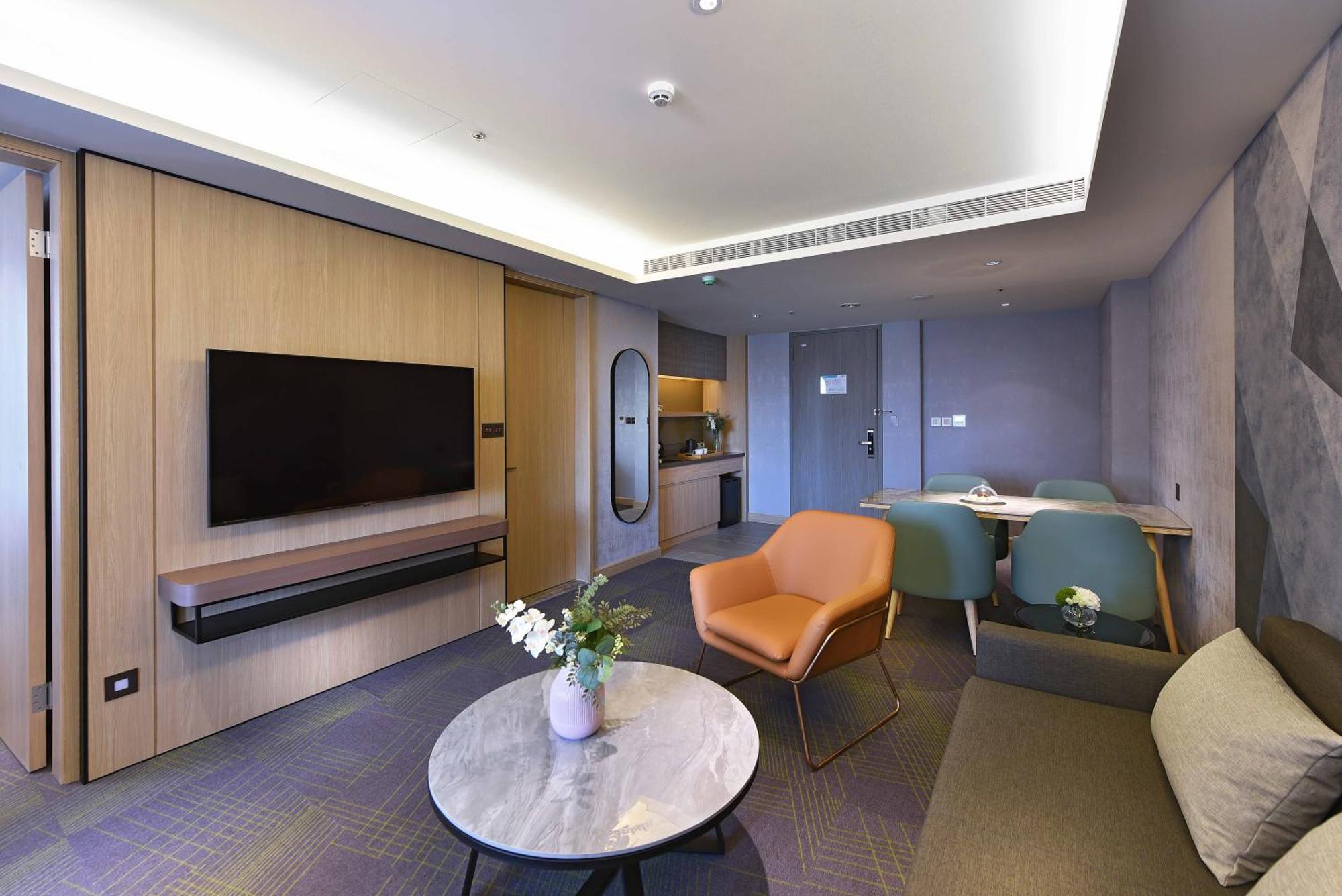 Fullon Poshtel - Kaohsiung Hotell Exteriör bild
