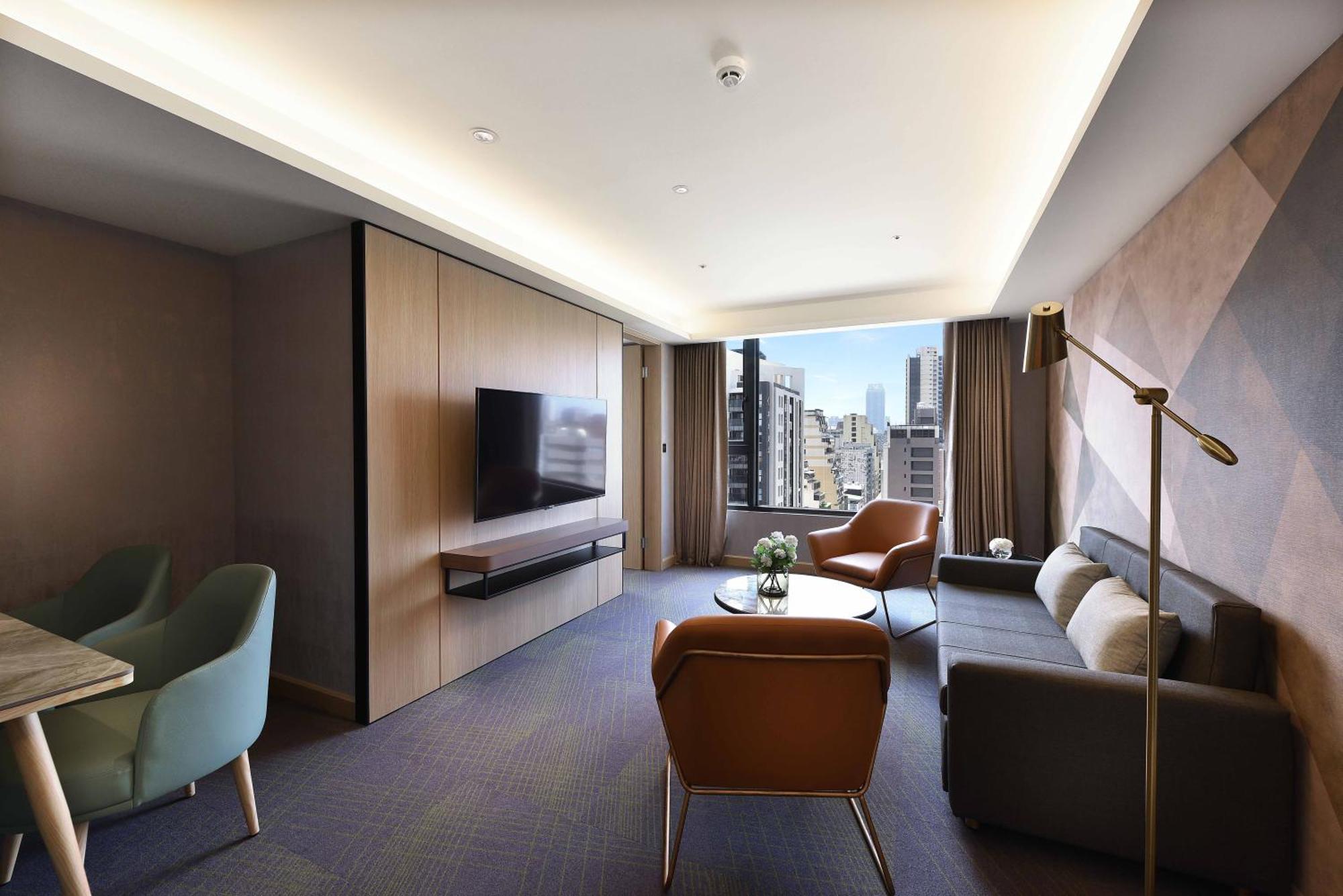 Fullon Poshtel - Kaohsiung Hotell Exteriör bild