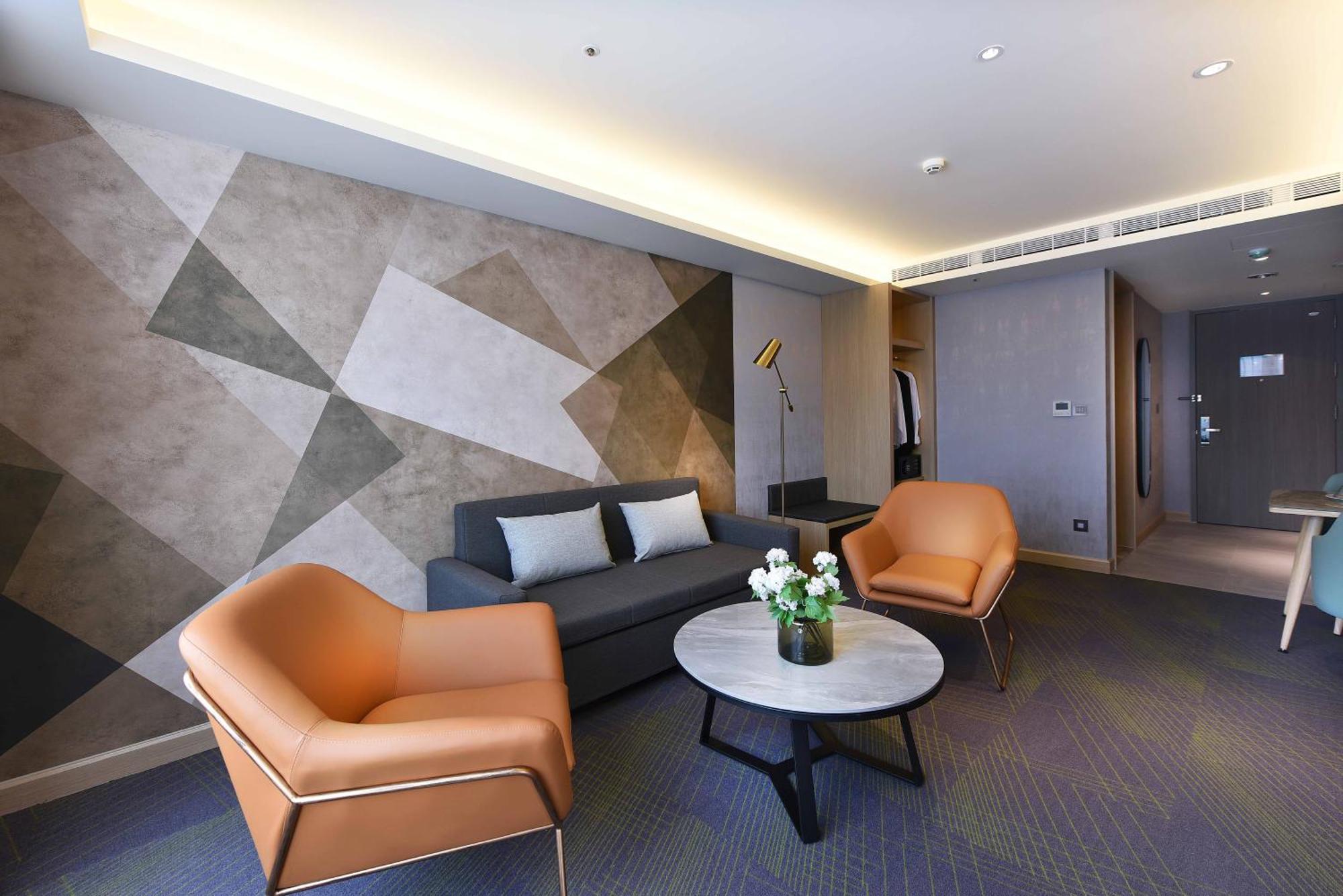 Fullon Poshtel - Kaohsiung Hotell Exteriör bild